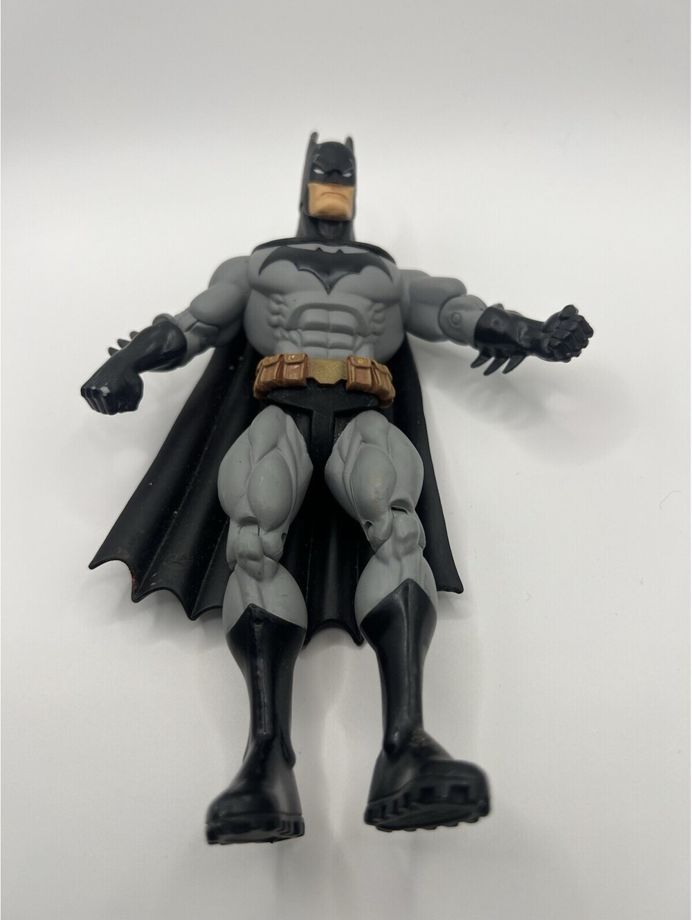 BATMAN BALCK & GREY 7 IN ACTION FIGURE DC COMICS